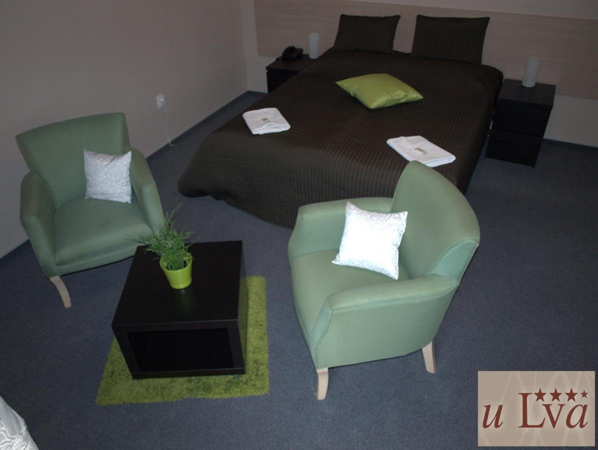 Hotel U Lva Bílina Zewnętrze zdjęcie
