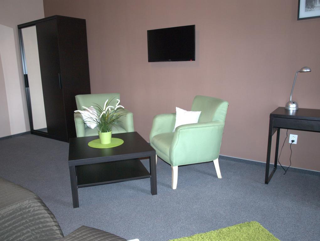 Hotel U Lva Bílina Zewnętrze zdjęcie