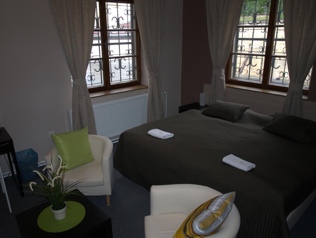 Hotel U Lva Bílina Zewnętrze zdjęcie